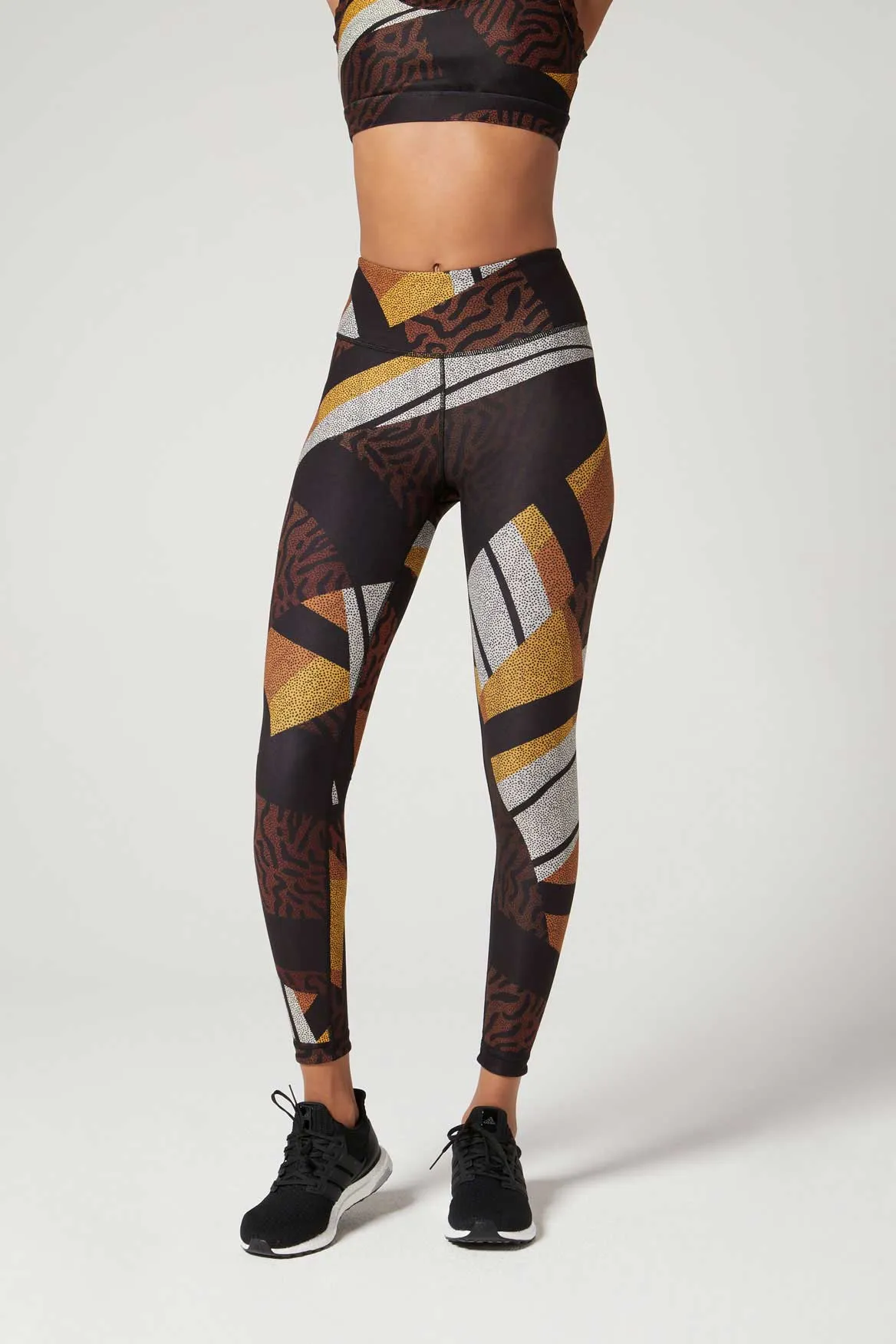 Aria Back Pocket Legging Totem