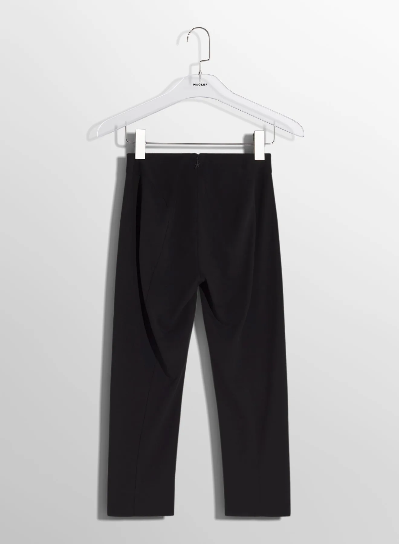 black capri M pants