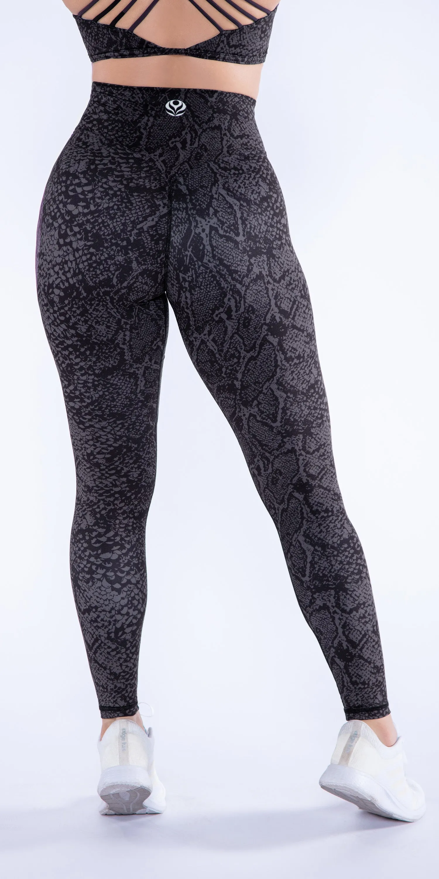 Black Mamba - Contour Legging