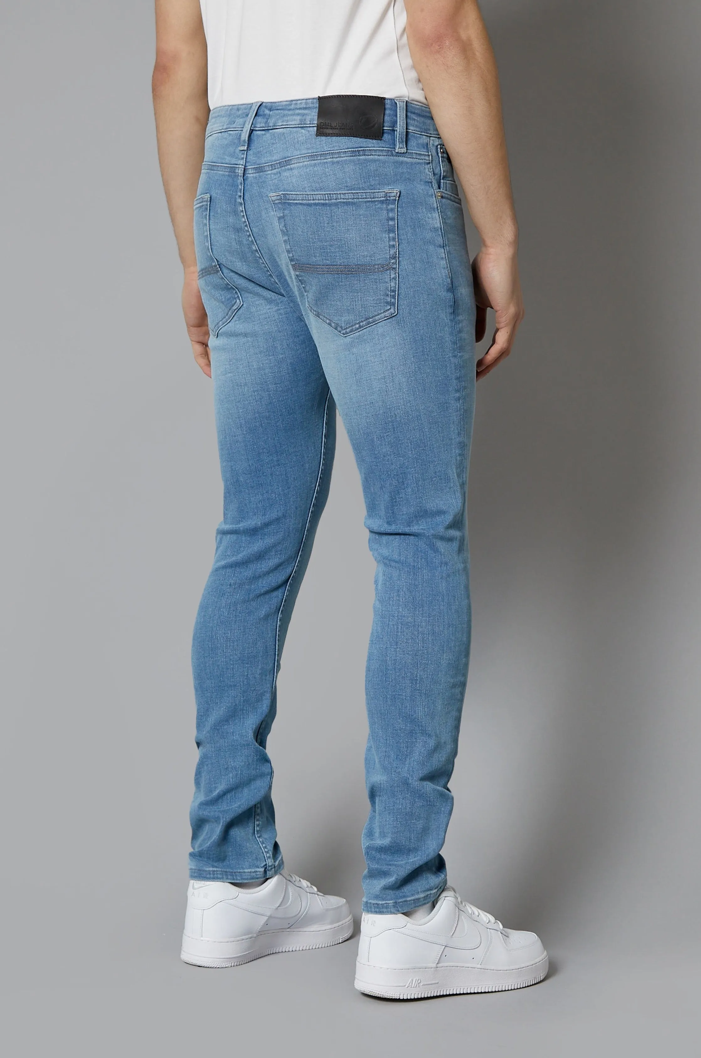 Dakota Slim Fit Jeans In Light Blue