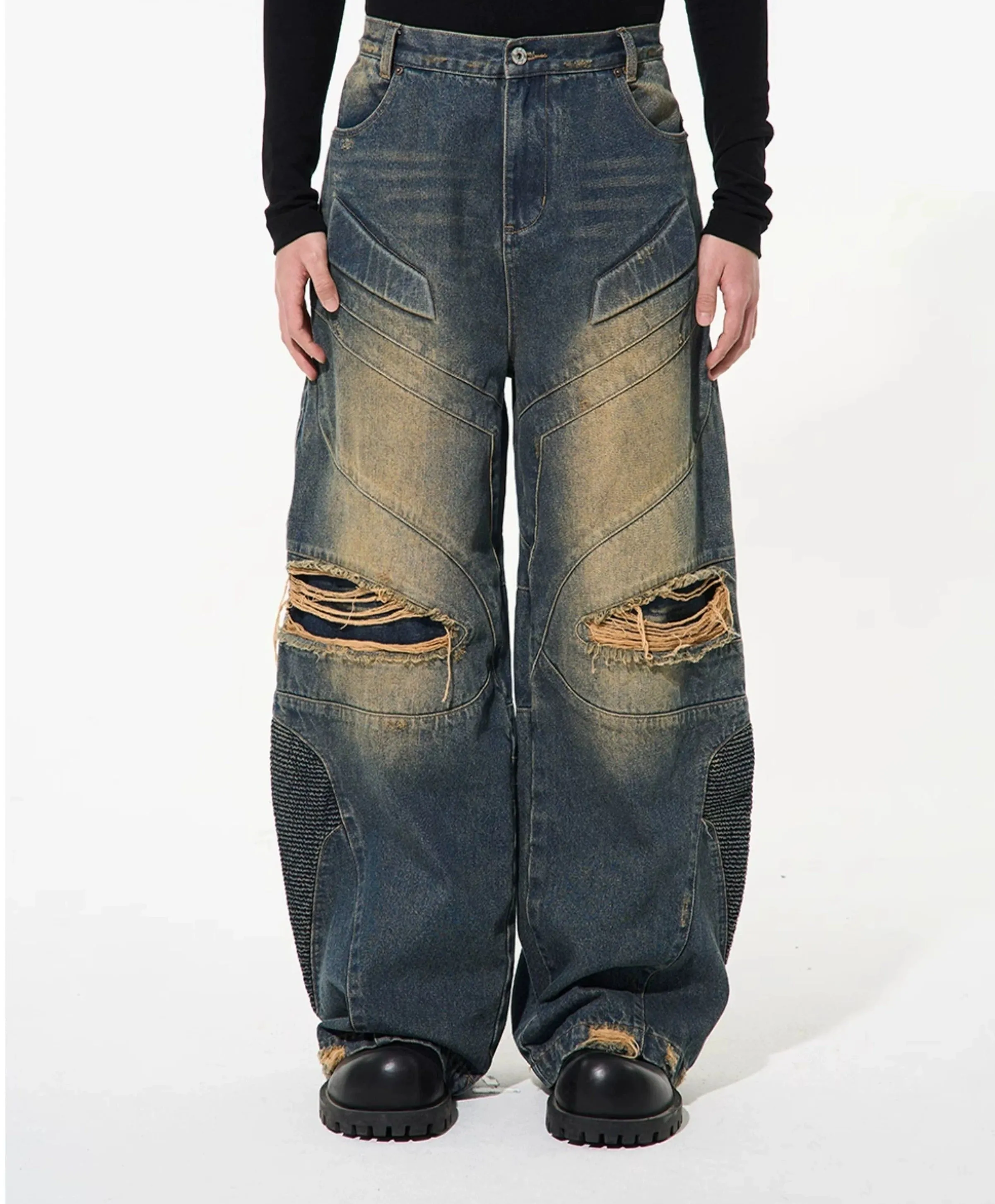 Distressed & Washed Multi-Detail Jeans