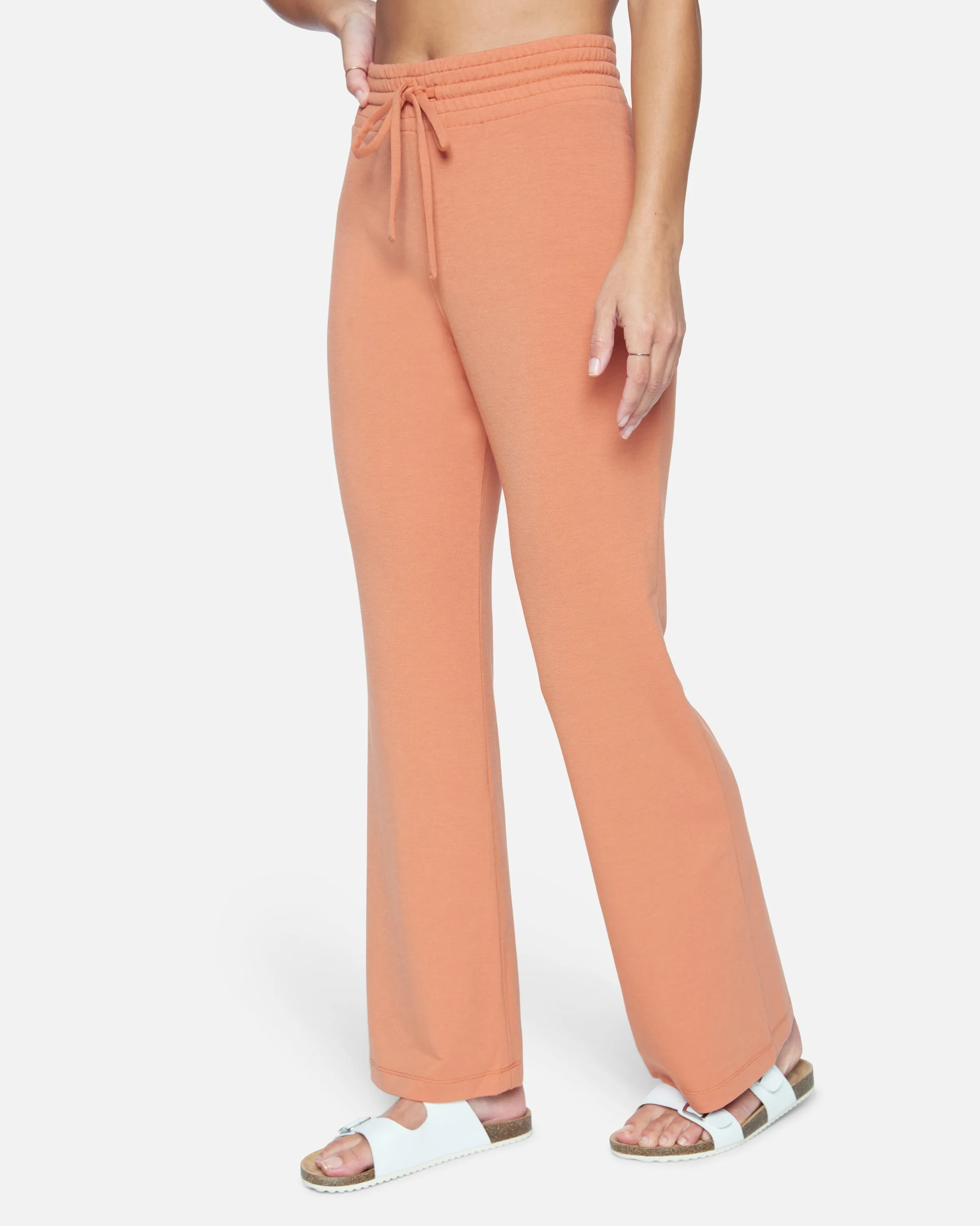 EASY FLARE PANT