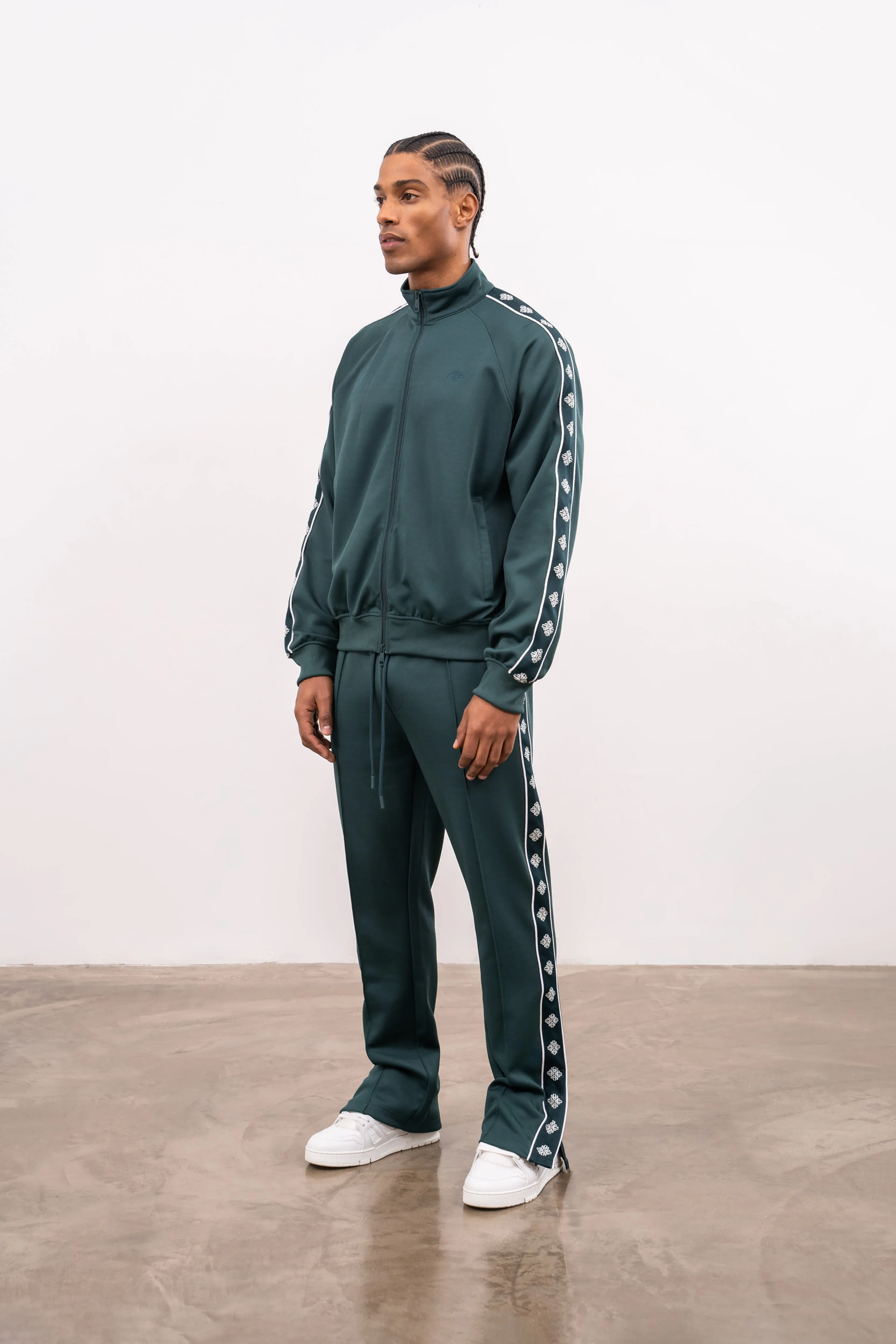 EMBLEM TRACK JOGGERS - GREEN