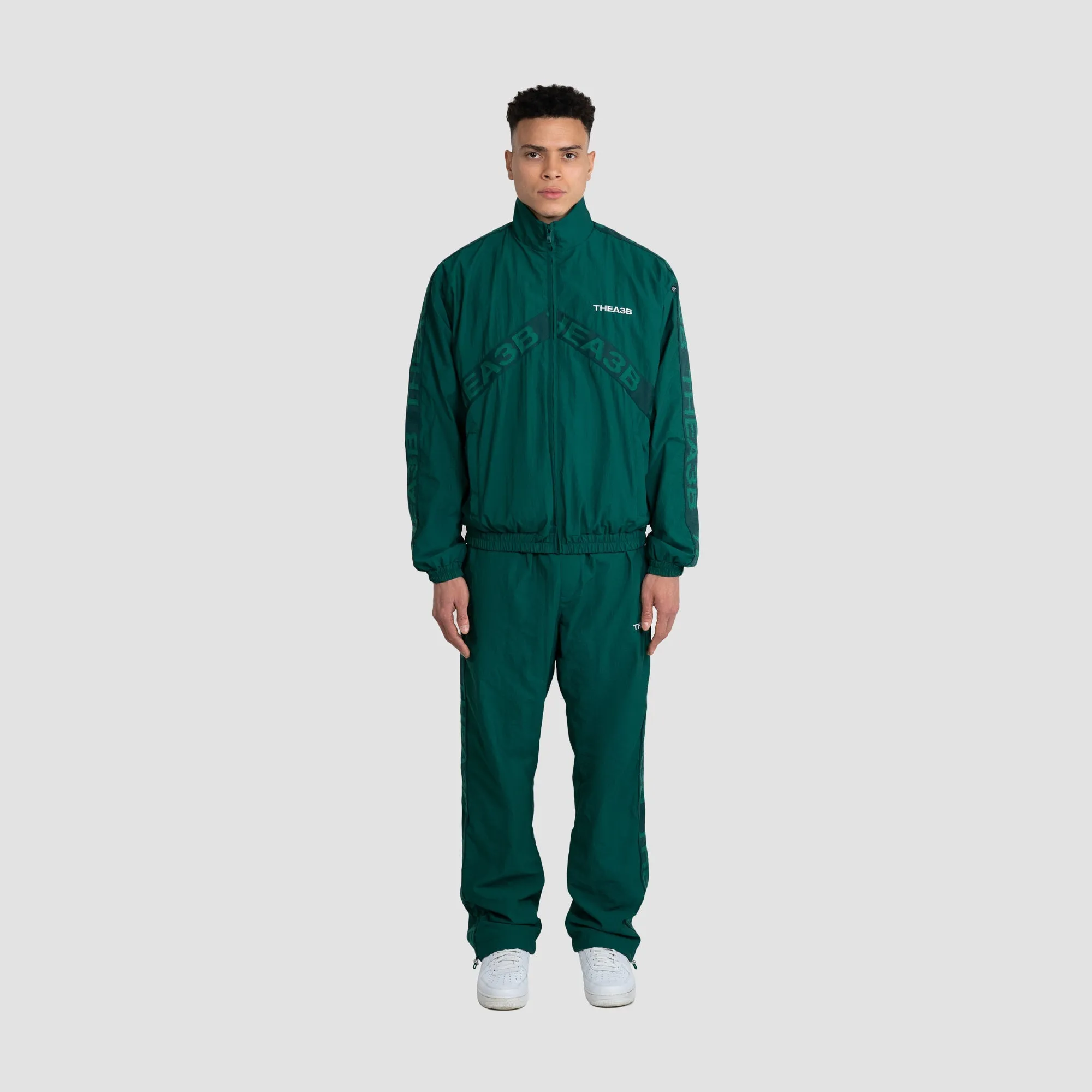 ESSENTIAL TRACK PANTS GREEN