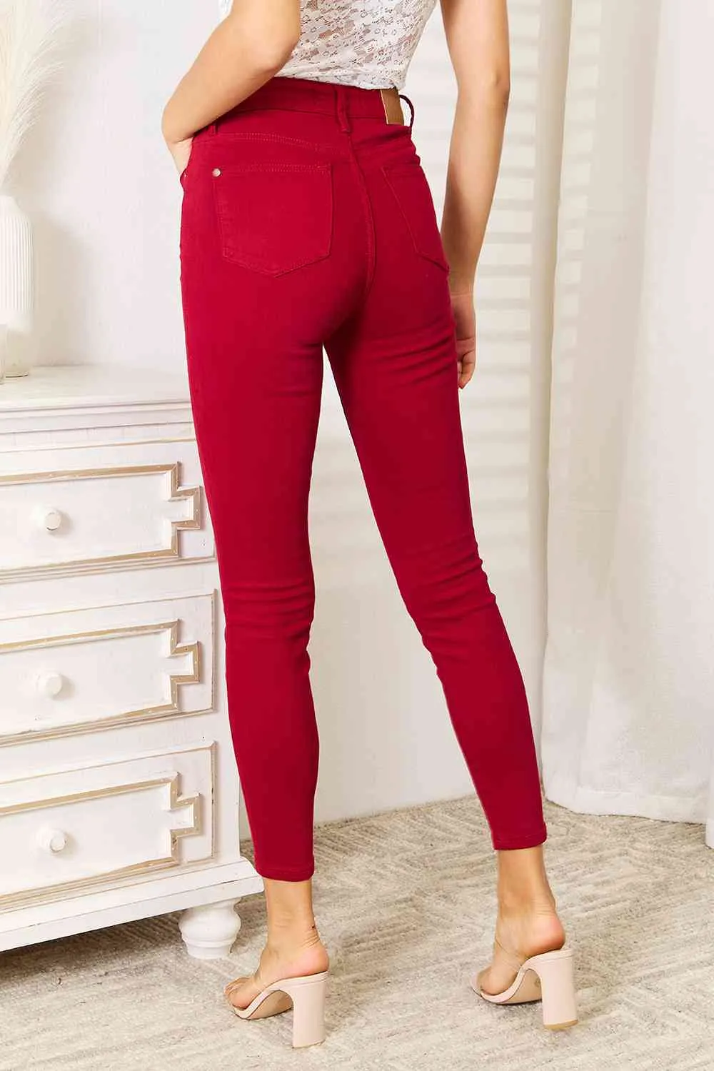 Judy Blue Tummy Control Skinny Jeans in Scarlet