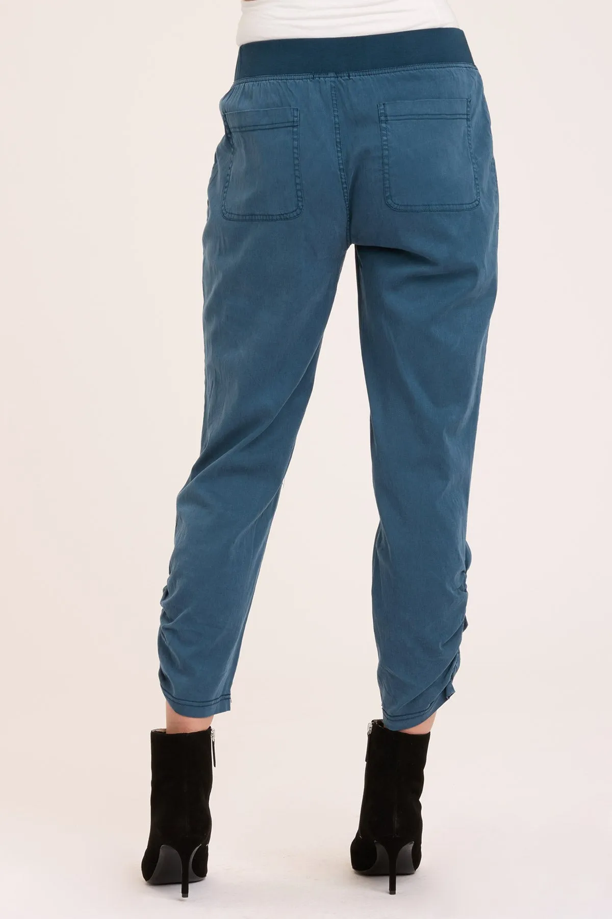 Lyan Slim Pant