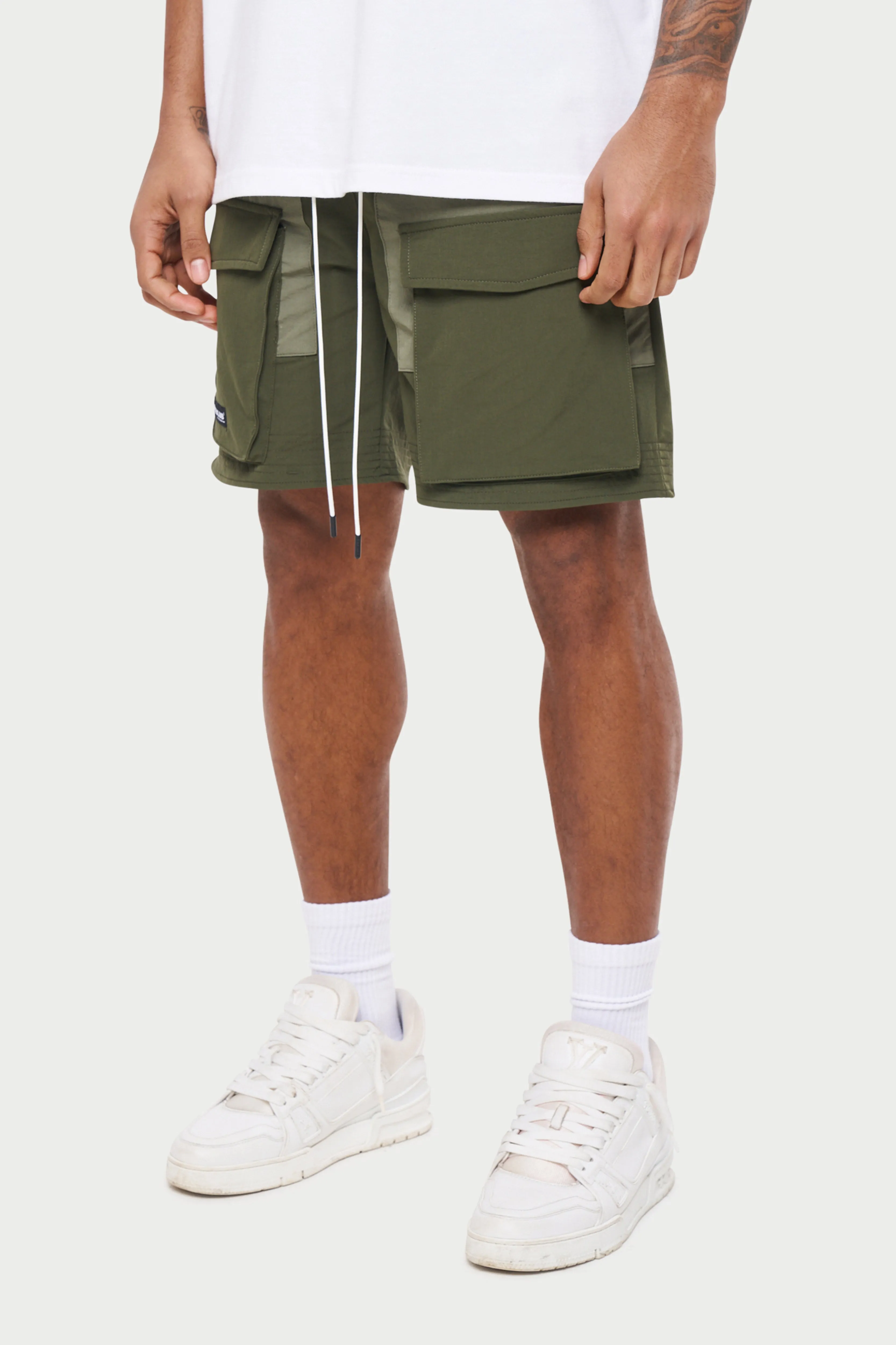 PANELLED CARGO SHORTS - KHAKI