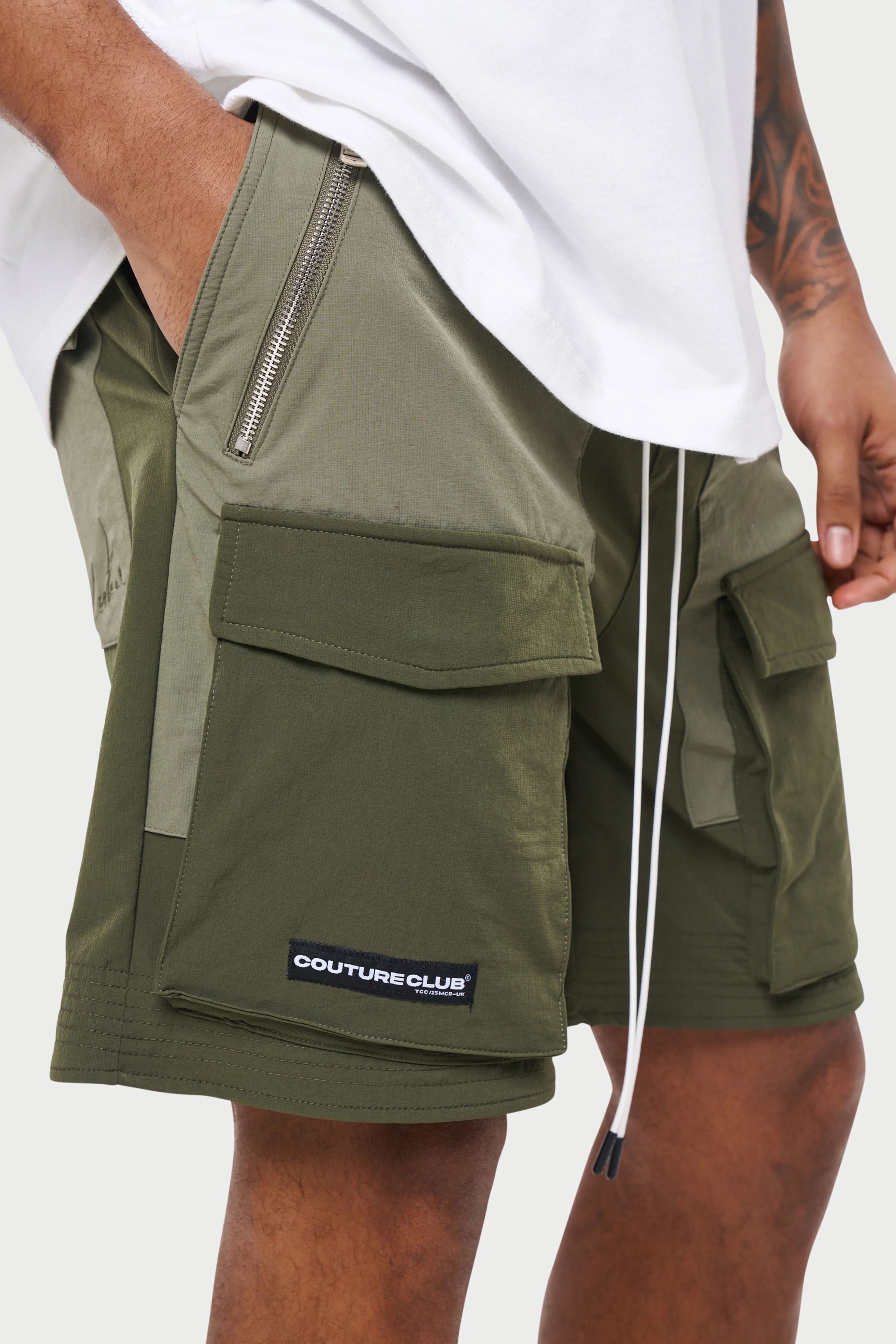 PANELLED CARGO SHORTS - KHAKI