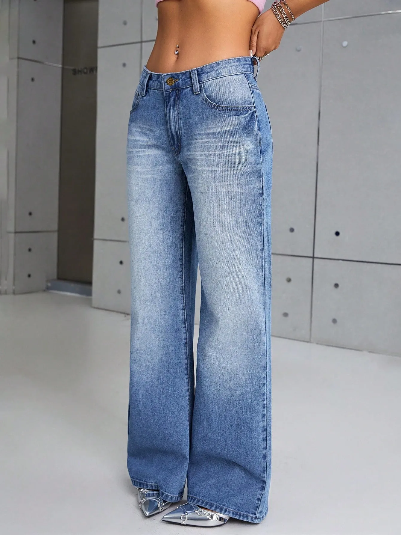 Slant Pocket Wide Leg Jeans