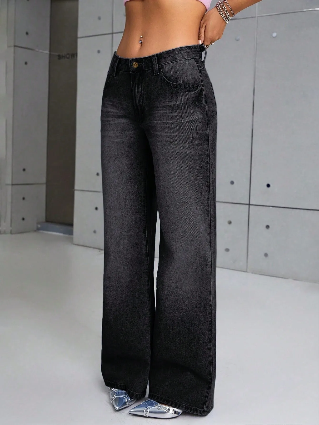 Slant Pocket Wide Leg Jeans