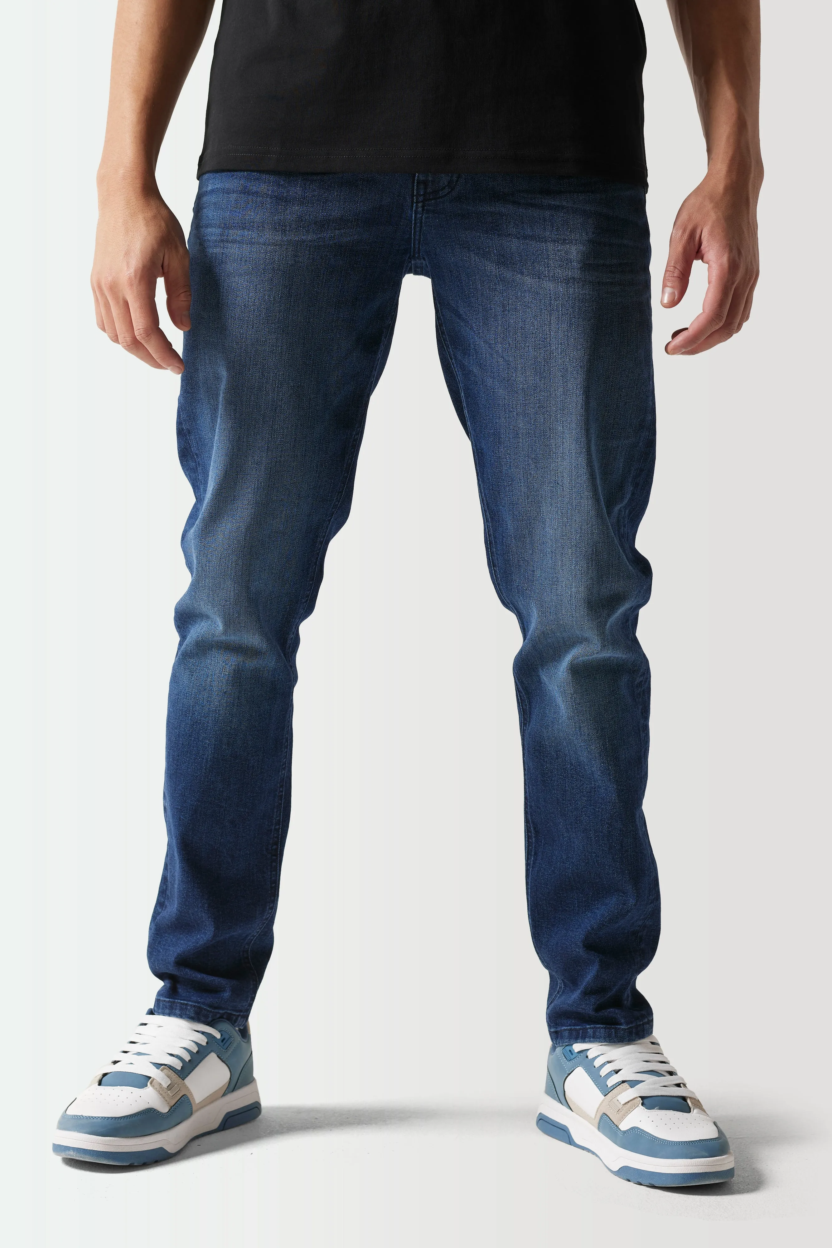 Sustainable Slim Tapered Jeans - Blue Black OD